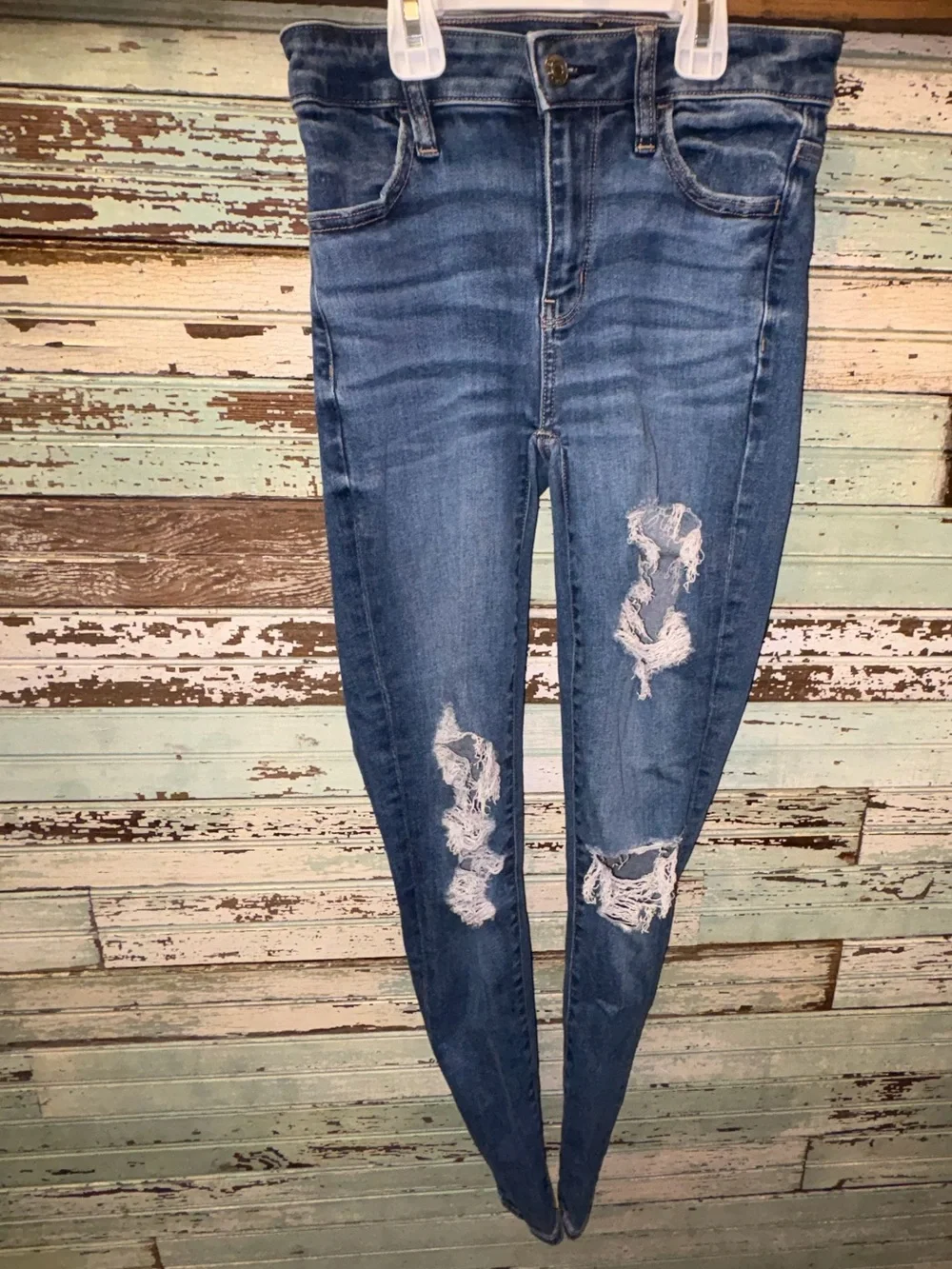 American Eagle Outfitters Light Blue Distressed Skinny Jeans